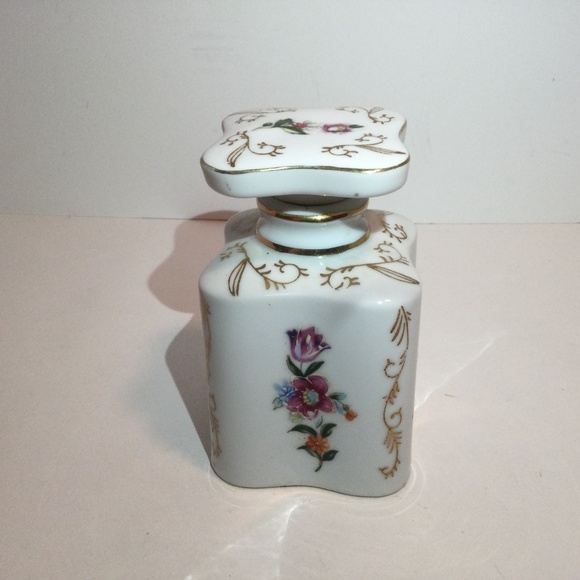 Thames Japanese Hand Painted Porcelain Jar